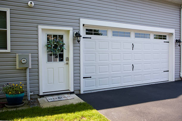 24/7 Emergency Garage Door Panel Replacement experts in Winnfield, LA