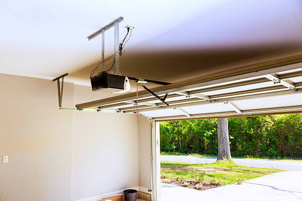Top rated local Garage Door Panel Replacement specialists in Winnfield, LA